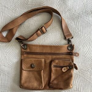 ROOTS | Tribe Crossbody bag | Brown Leather